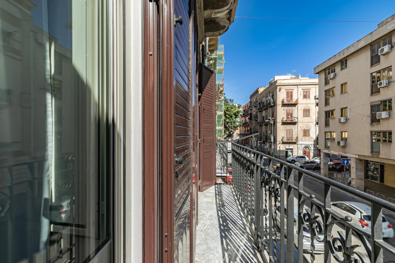 La Casa Di Martina - Palermo Central Apartments ภายนอก รูปภาพ